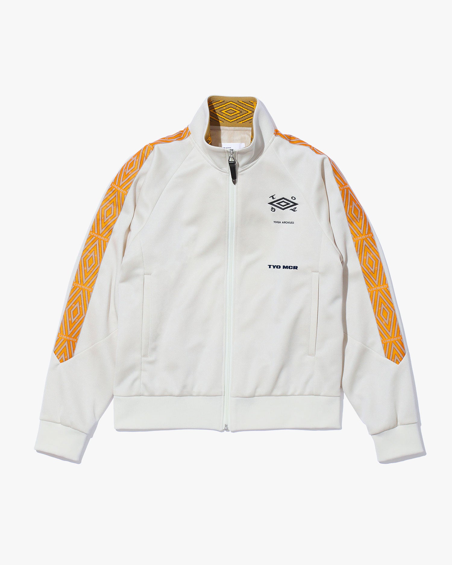 umbro ホワイト ジップアップジャケット F Umbro ホワイト ジップアップジャケット - メルカリ